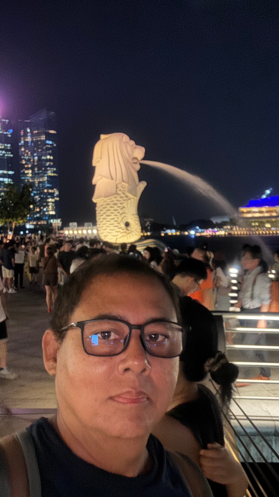 Mano at Merlion Park