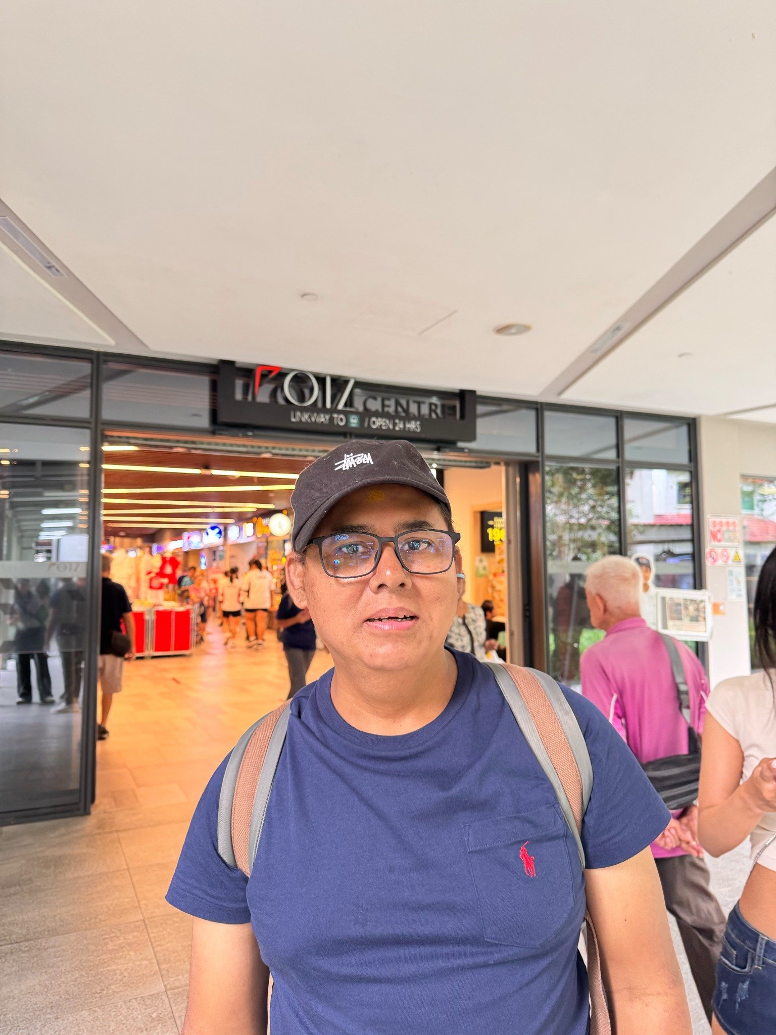 Thanapon Mano travelling in Singapore